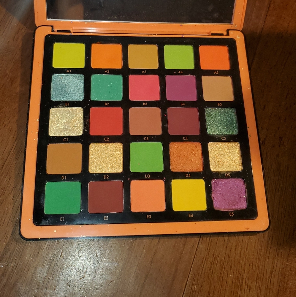 Anastasia Beverly Hills Norvina Vol 3 Palette